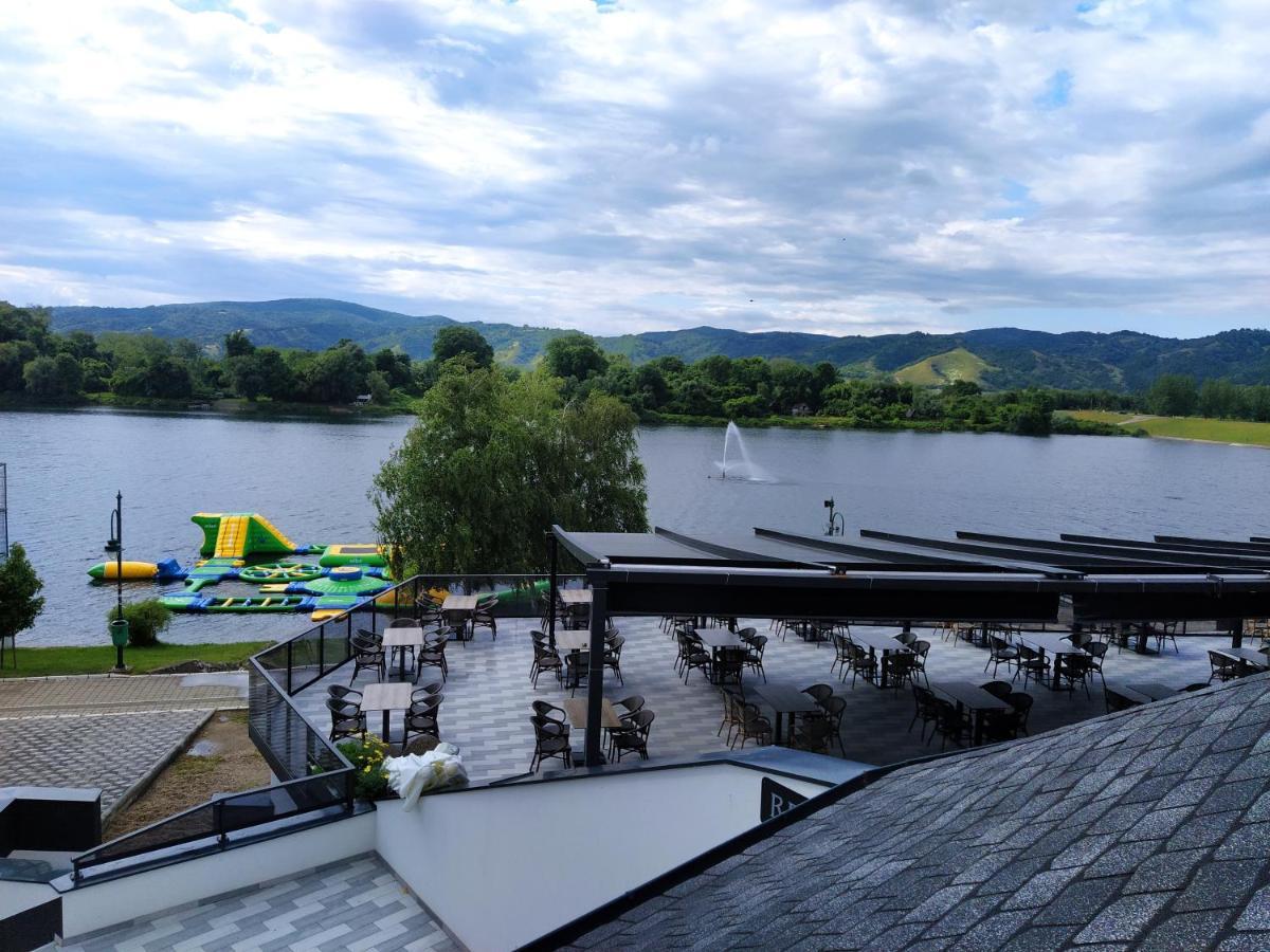 Prenociste Srebrno Jezero Hotel Veliko Gradiste Exterior photo