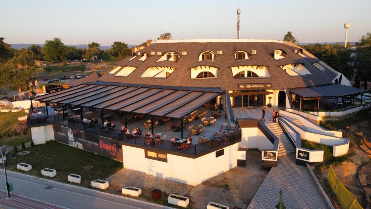 Prenociste Srebrno Jezero Hotel Veliko Gradiste Exterior photo