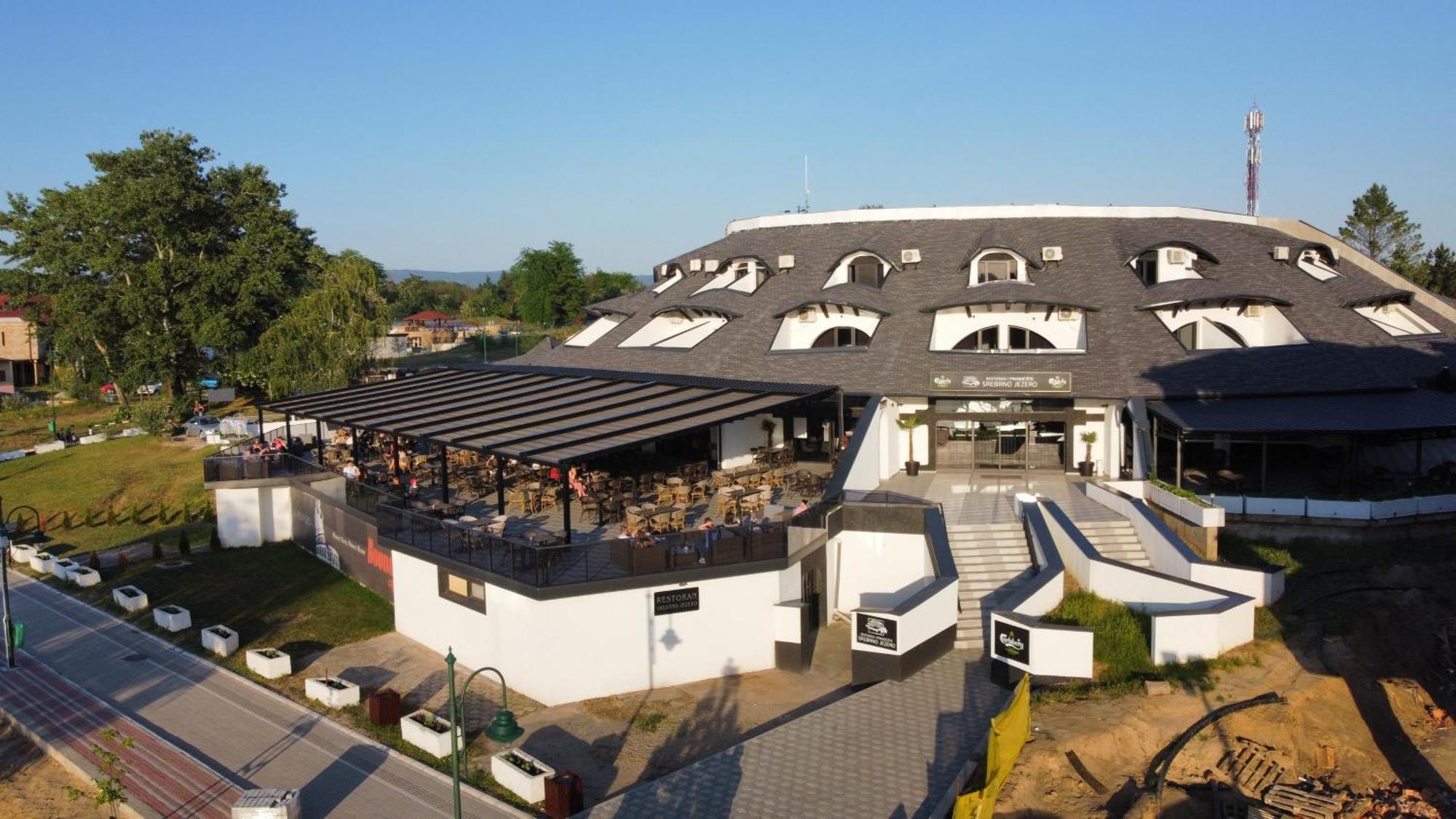 Prenociste Srebrno Jezero Hotel Veliko Gradiste Exterior photo