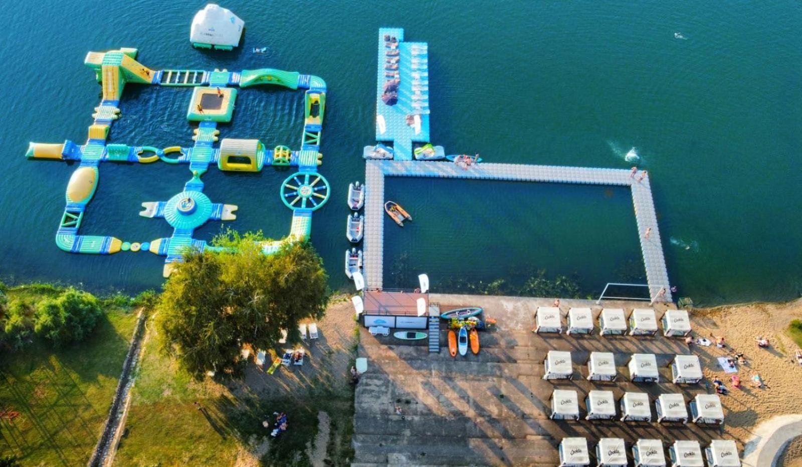 Prenociste Srebrno Jezero Hotel Veliko Gradiste Exterior photo
