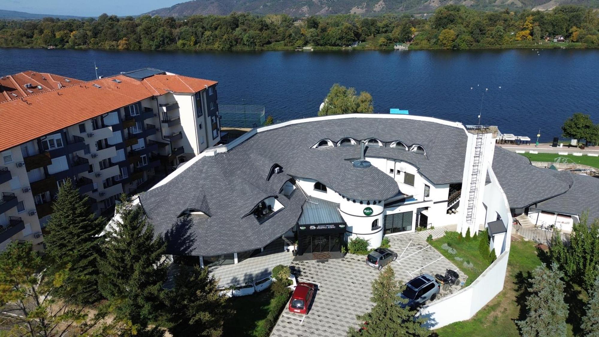 Prenociste Srebrno Jezero Hotel Veliko Gradiste Exterior photo